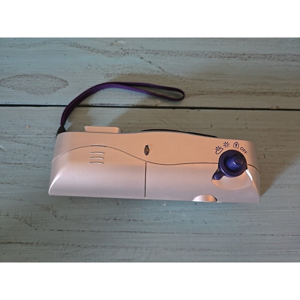 Y2K Polaroid i-Zone Instant Film Pocket Camera Silver Black 2 AA Batteries/Film - Picture 3 of 11